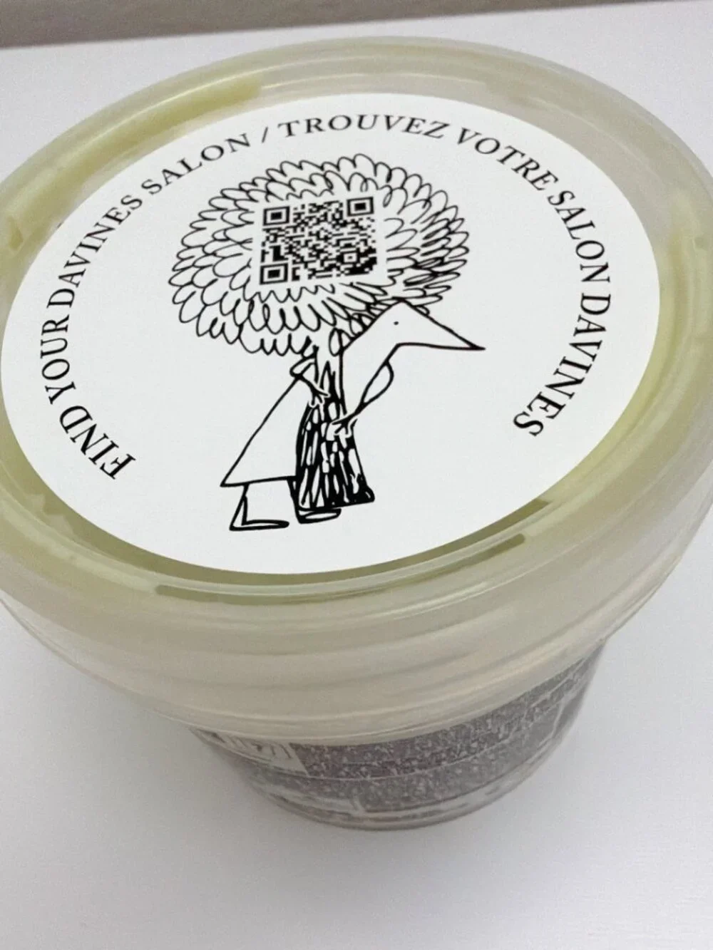 Davines MOMO Hydrating Conditioner for Dry Hair - 8.5 fl.oz